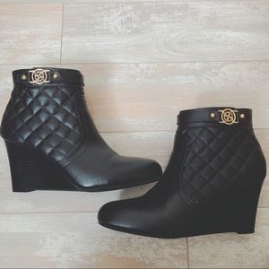 Liz Claiborne Black Booties